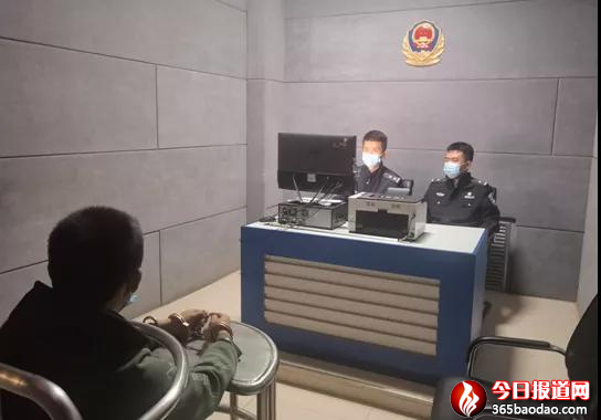 【我為群眾辦實事】一男子將27臺車輛倒車鏡踹壞,冰城民警 10分鐘將其抓獲520.png