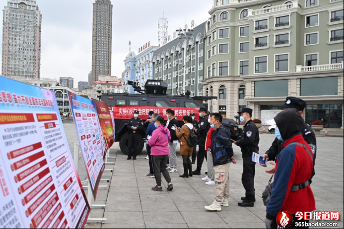 【能力作風建設】普法宣傳進萬家 全民學法掀熱潮1110.png