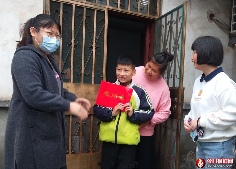 v Rдƿ(hu)P(gun)۰ؚͥ