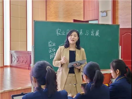   ׃cW(xu)ģʽ _(ki)Ϣ2.0r(sh)(j)Ϣ̌W(xu)(sh)(yn)^(q)ʾУný̌W(xu)ӑ(dng)e