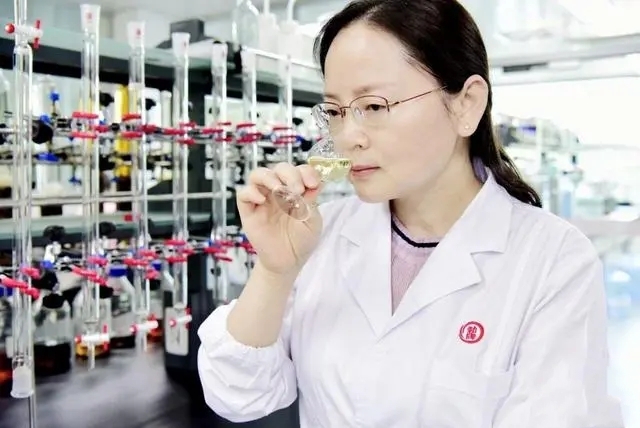 ơƷŮ񡱘xs@ȫһڄӪ£20ꡰʡ_ݱ׾Ʒ