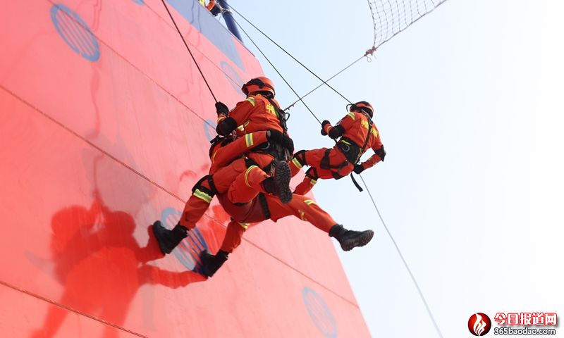 6-繩索救助應(yīng)用.jpg