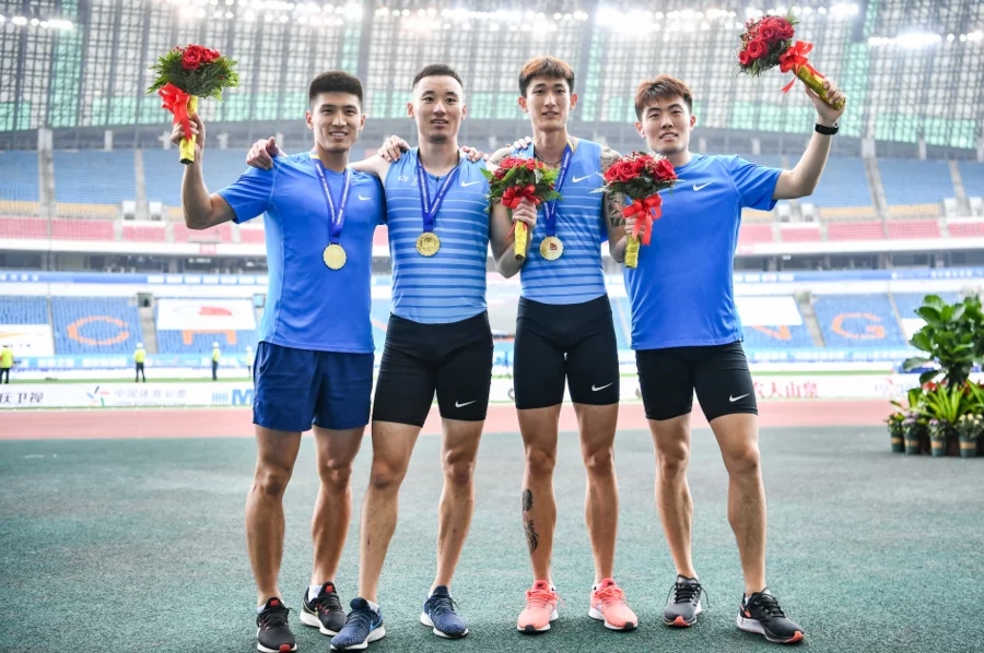 ١K񡱣ȫ\ɽ|4200׽Ɓ޼o