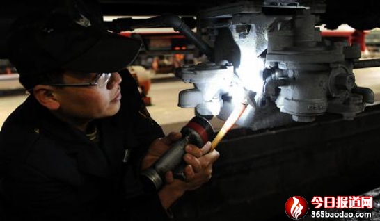  Ĺâ׷ӛFʮľ깤̎ģahT