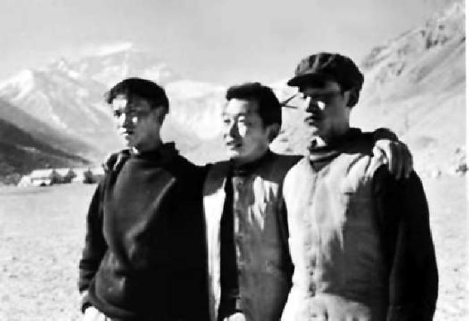 ]е?sh)Ӣ?/><span></span><em>]е?sh)Ӣ?/em></a></li>
<!---->
<li><a href="/wh/jiuwen/2022-03-20/22711.html" target="_blank"><img src="http://www.sacredsundianchi.cn/d/file/wh/jiuwen/2022-03-20/c3400f19269d0887e1d8f93bf774f744.jpg" alt=