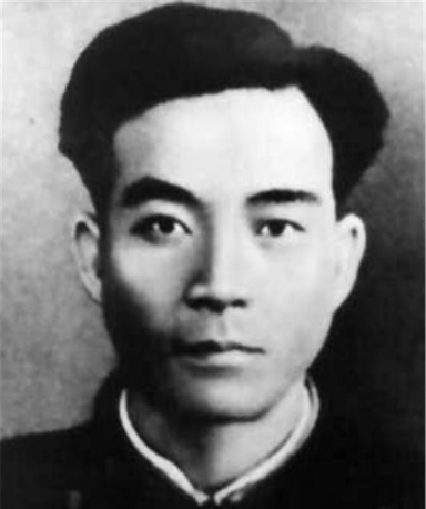  ԣ׷ϵЈ֮ʮĸH Ӣ۵ă ׷ӛԣĸHӢl֮󣨶