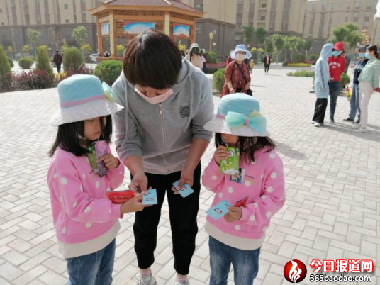 建林社區開展“科學育兒 快樂成長”宣傳活動127.png