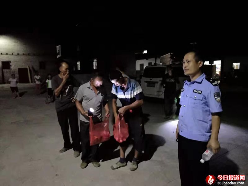 �V�����ǣ�����(li��n)��ҹ���M(j��n)ɽ������ (1).jpg